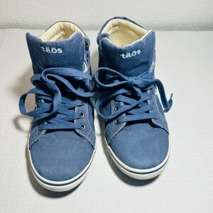 Taos Sneaker Unisex Size 8.5 Blue Chambray Top Star Canvas Sneaker Comfort Used